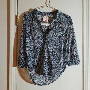 Black and white floral top